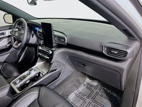 Used 2022 Ford Explorer ST w/ Equipment Group 401A image 31