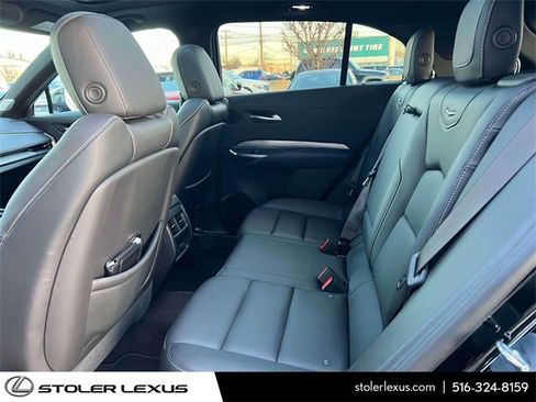 Used 2024 Cadillac XT4 Premium Luxury image 16