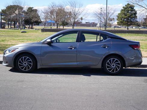 Used 2023 Nissan Sentra S image 3