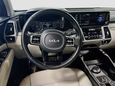 Certified 2023 Kia Sorento EX AWD/4WD image 23