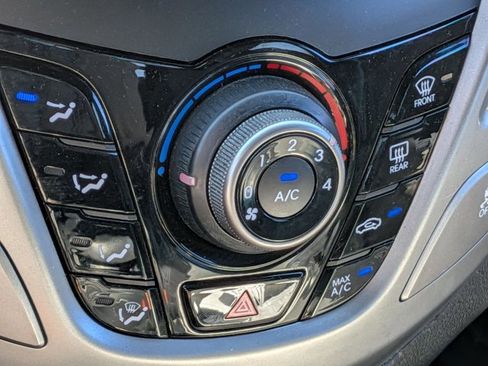 Used 2016 Hyundai Veloster w/ Option Group 02 image 11