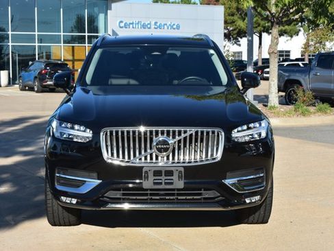 Used 2023 Volvo XC90 B6 Plus image 2