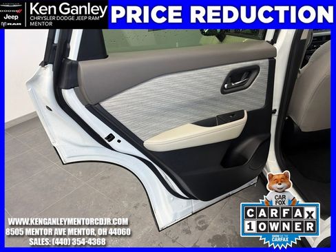 Used 2023 Nissan Rogue SV image 19