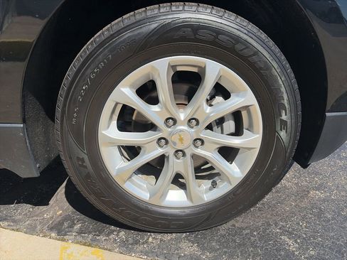 Used 2021 Chevrolet Equinox LT w/ Driver Convenience Package AWD/4WD image 6