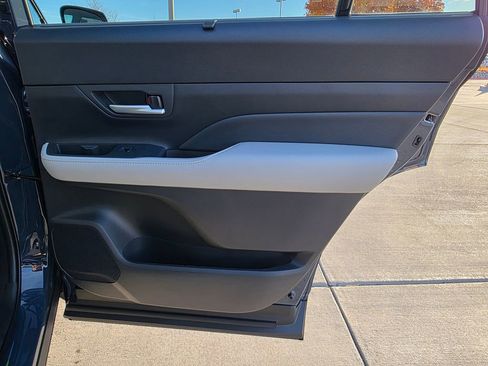 Used 2026 Toyota Grand Highlander XLE image 25