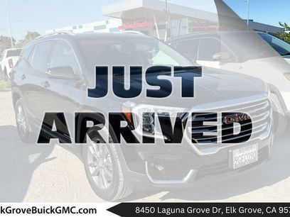 Used 2022 GMC Terrain SLT w/ Infotainment Package II