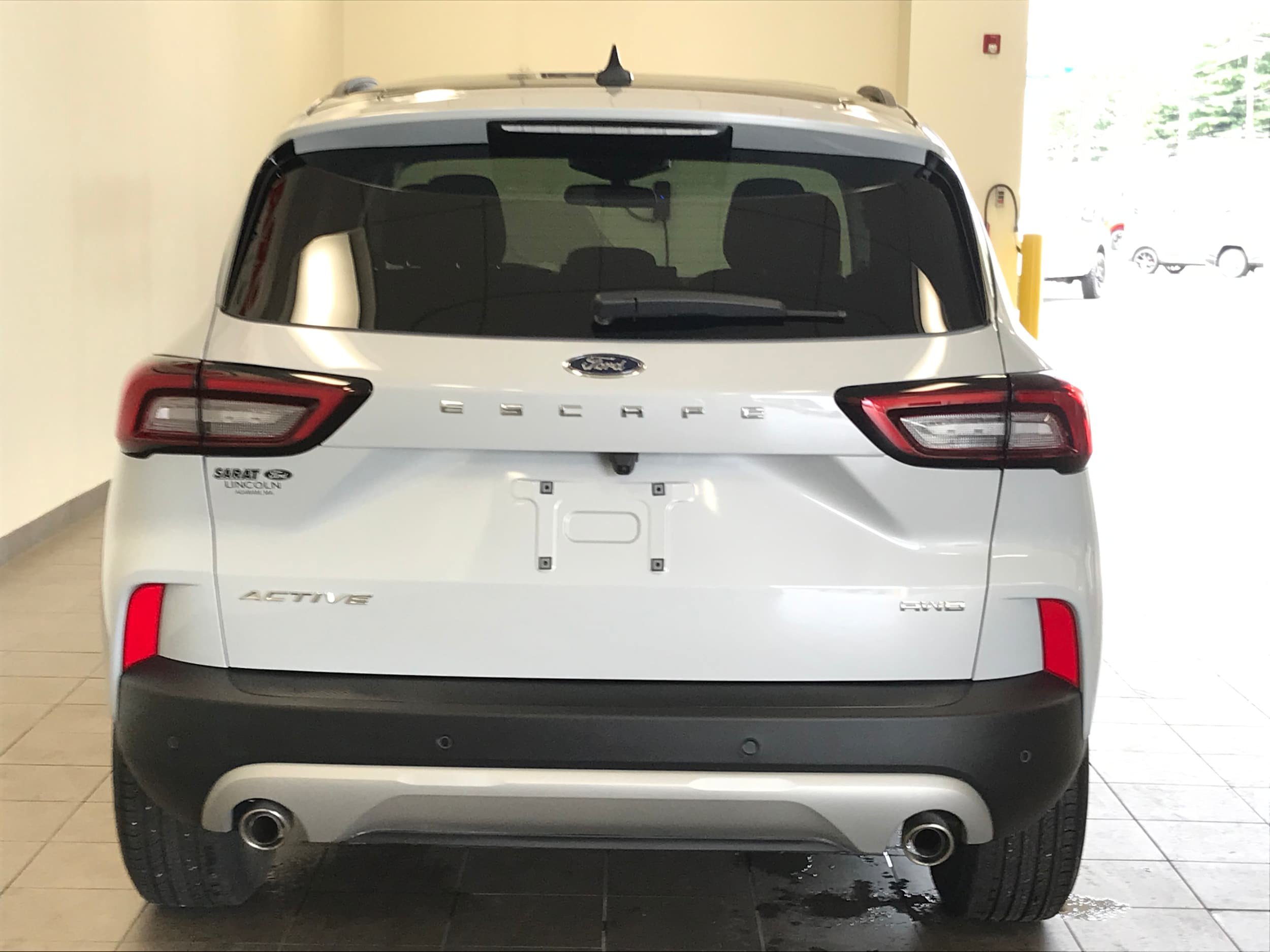 Used 2026 Ford Escape Active w/ Active Premium Tech Pack AWD/4WD image 6