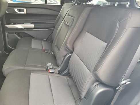 Certified 2022 Ford Explorer XLT image 13