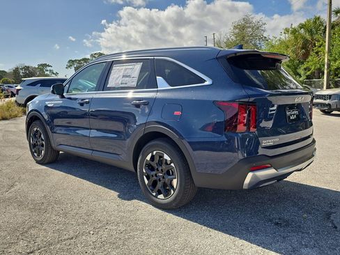 New 2026 Kia Sorento S FWD image 6