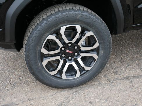 New 2026 GMC Canyon AT4 image 9