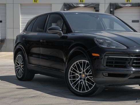 Used 2019 Porsche Cayenne AWD/4WD image 12