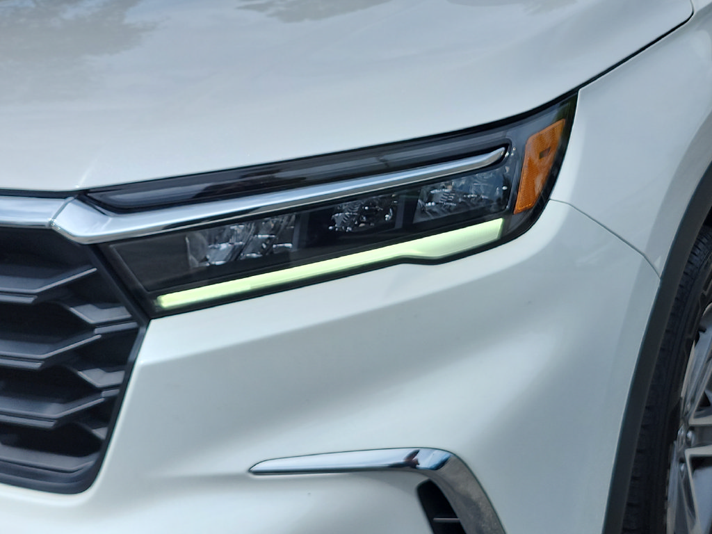 Used 2025 Honda Pilot EX-L image 14