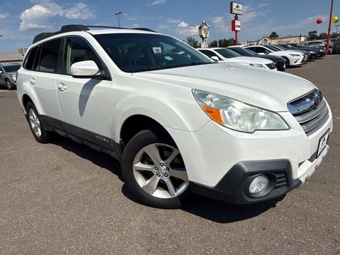 Used 2014 Subaru Outback 2.5i Limited w/ Moonroof Package AWD/4WD image 1