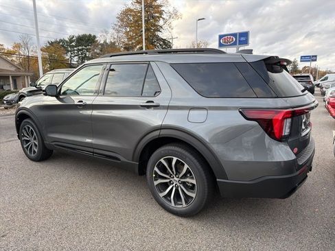 New 2026 Ford Explorer ST-Line image 4