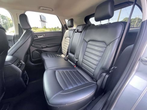Used 2024 Ford Edge SEL AWD/4WD image 13