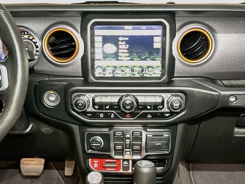 Certified 2023 Jeep Gladiator Mojave w/ LED Lighting Group AWD/4WD image 11