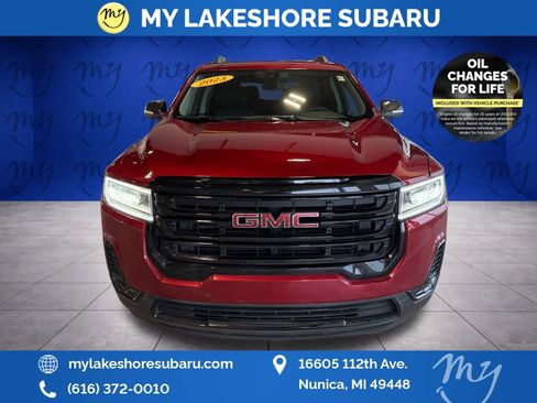 Used 2023 GMC Acadia SLE w/ Driver Convenience Package FWD image 2