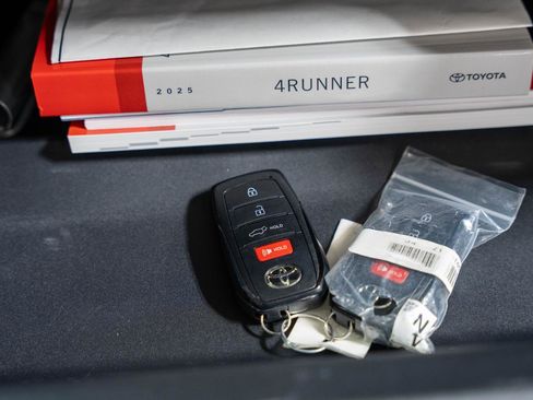 Used 2025 Toyota 4Runner Trailhunter image 68