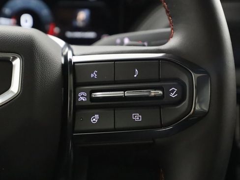 Used 2025 GMC Yukon AT4 Ultimate image 26