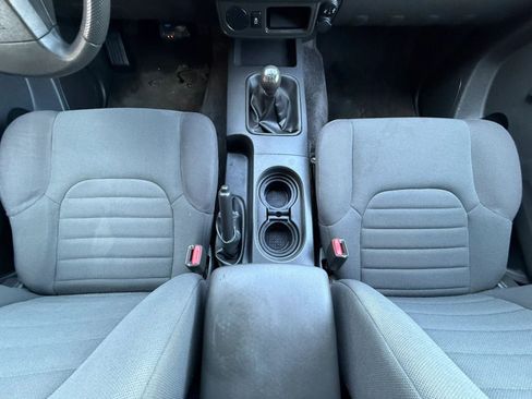 Used 2018 Nissan Frontier S RWD image 47