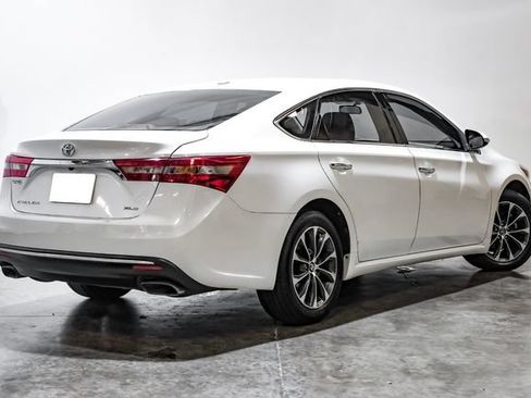 Used 2016 Toyota Avalon XLE FWD image 12