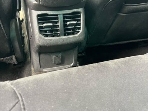 Used 2015 Ford Fusion SE w/ Equipment Group 202A FWD image 8