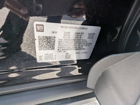 Certified 2025 Buick Encore GX Preferred w/ Advanced Technology Package FWD image 29