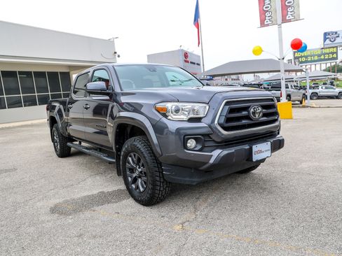 Certified 2023 Toyota Tacoma SR5 RWD image 5