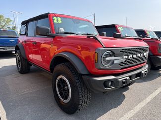 Used 2023 Ford Bronco Badlands w/ Sasquatch Package AWD/4WD video 1