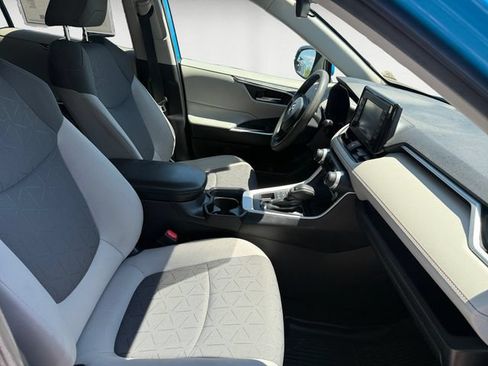 Used 2020 Toyota RAV4 XLE w/ Convenience Package AWD/4WD image 15