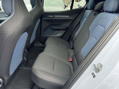 New 2025 Volvo EX30 Plus w/ Protection Package Premier image 15
