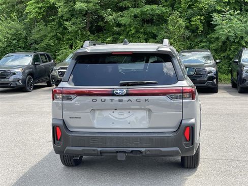 Certified 2026 Subaru Outback Premium AWD/4WD image 4