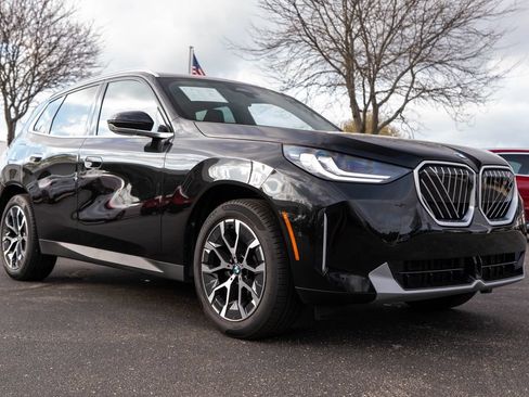 Used 2025 BMW X3 xDrive30i w/ Premium Package AWD/4WD image 9
