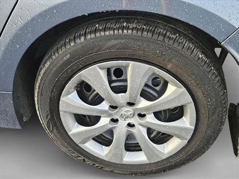 Used 2025 Toyota Corolla LE FWD image 6