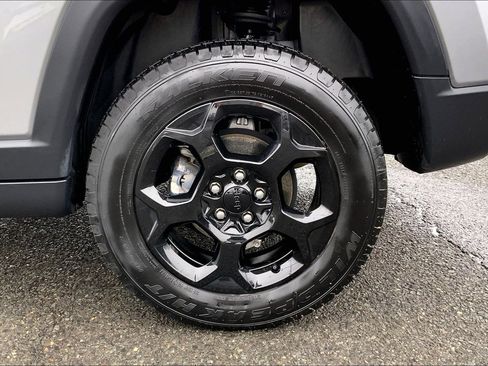 Used 2023 Jeep Compass Trailhawk w/ Sun and Sound Group image 10