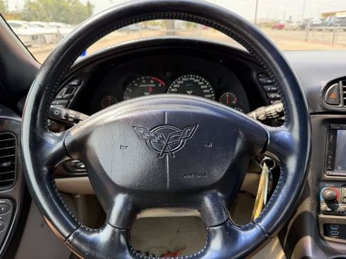 Used 2002 Chevrolet Corvette Convertible w/ Preferred Equipment Group2 RWD image 15