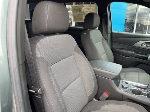 Used 2023 Chevrolet Traverse LT image 26