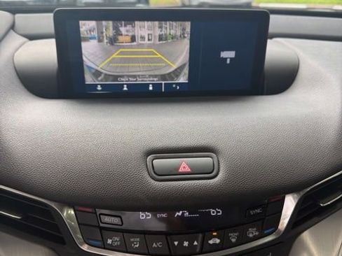 Used 2023 Acura TLX FWD image 3