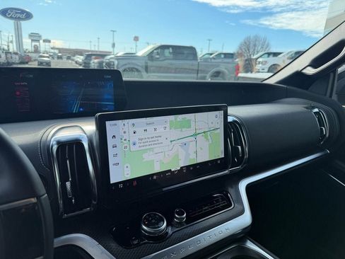 New 2026 Ford Expedition Platinum w/ Stealth Appearance Package image 22