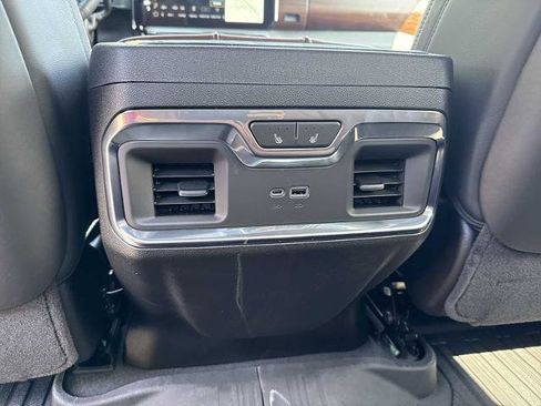 New 2025 GMC Sierra 3500 Denali Ultimate image 30