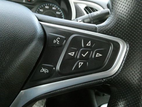 Used 2022 Chevrolet Malibu LT image 11