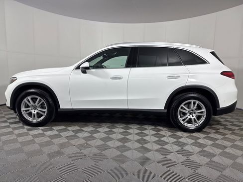 Certified 2025 Mercedes-Benz GLC 300 4MATIC image 2