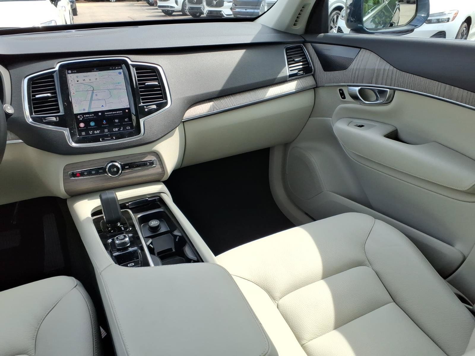 Certified 2024 Volvo XC90 B5 Plus AWD/4WD image 16