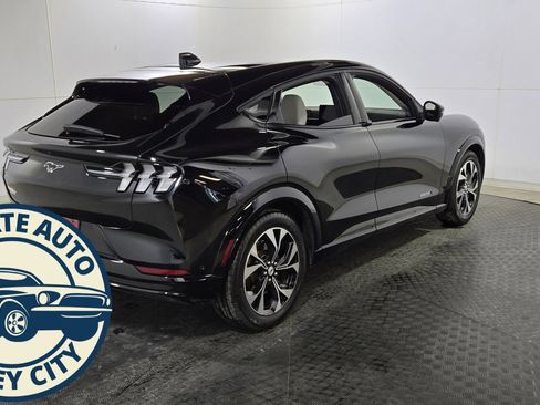 Used 2021 Ford Mustang Mach-E Premium image 10