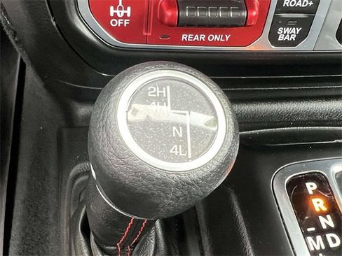 Used 2022 Jeep Wrangler Unlimited Rubicon w/ Xtreme Recon 35" Tire Package image 35