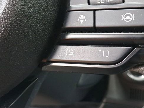 Used 2025 Subaru Crosstrek 2.0i Premium AWD/4WD image 25
