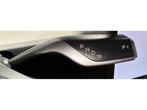 Used 2022 Tesla Model Y Performance image 27