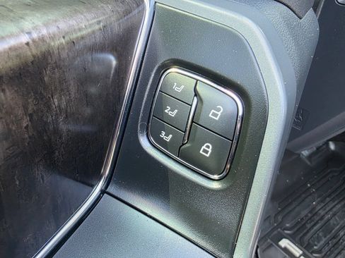 Used 2021 Ford F150 Lariat w/ Equipment Group 502A High AWD/4WD image 26