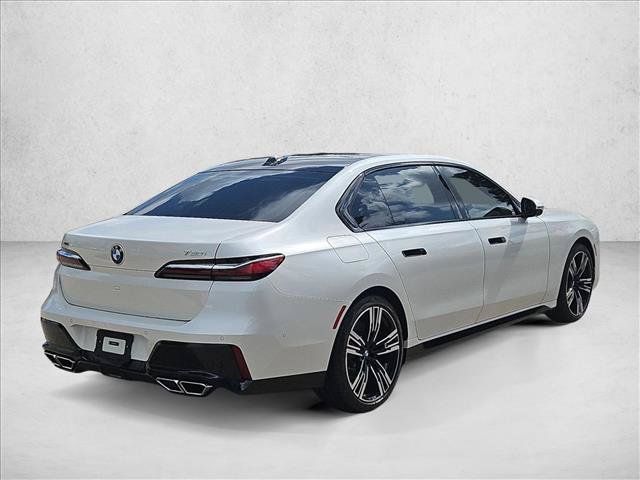 Used 2024 BMW 760i xDrive AWD/4WD image 5