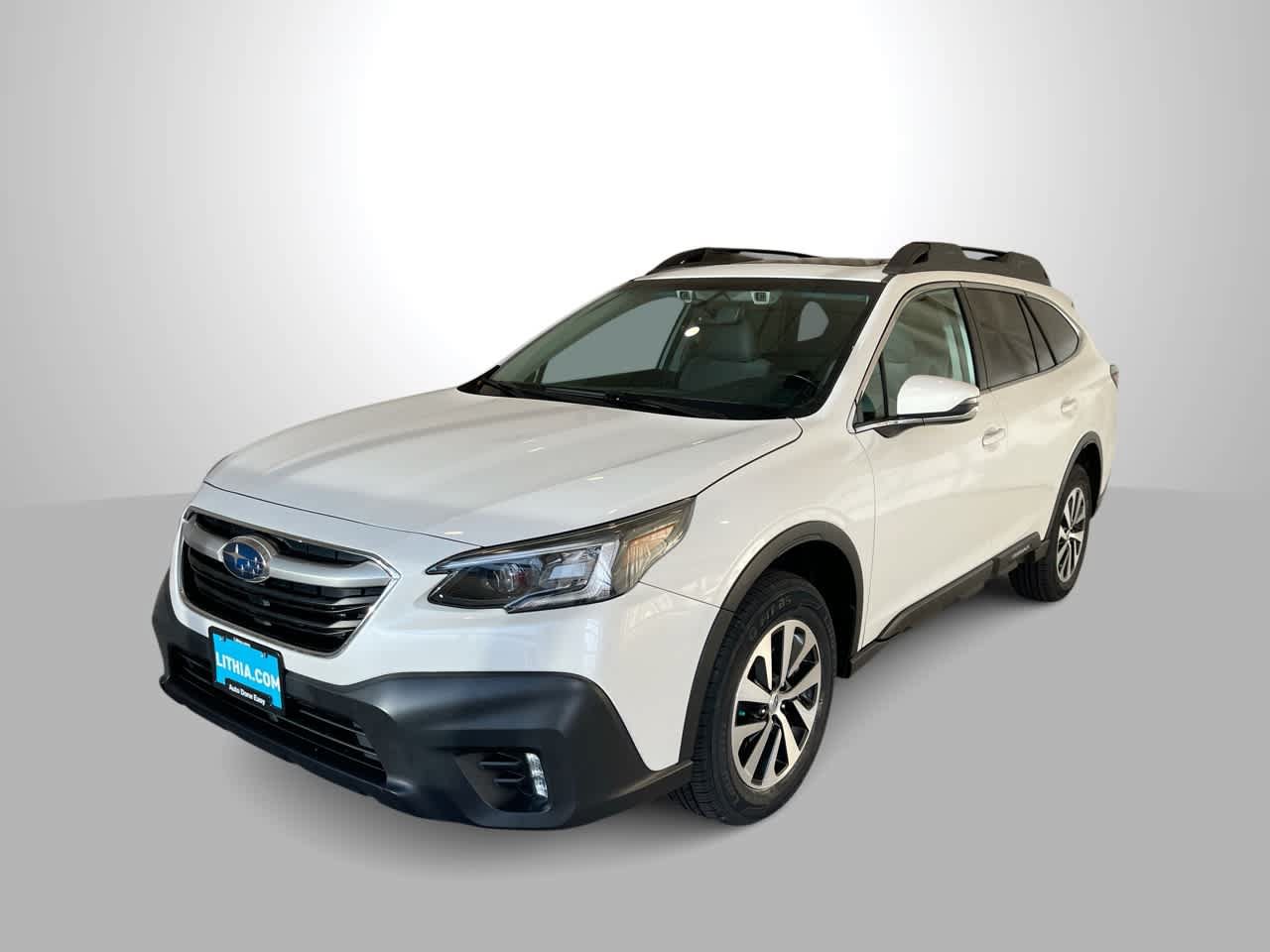Used 2020 Subaru Outback Premium w/ Tech Package 1 AWD/4WD image 1